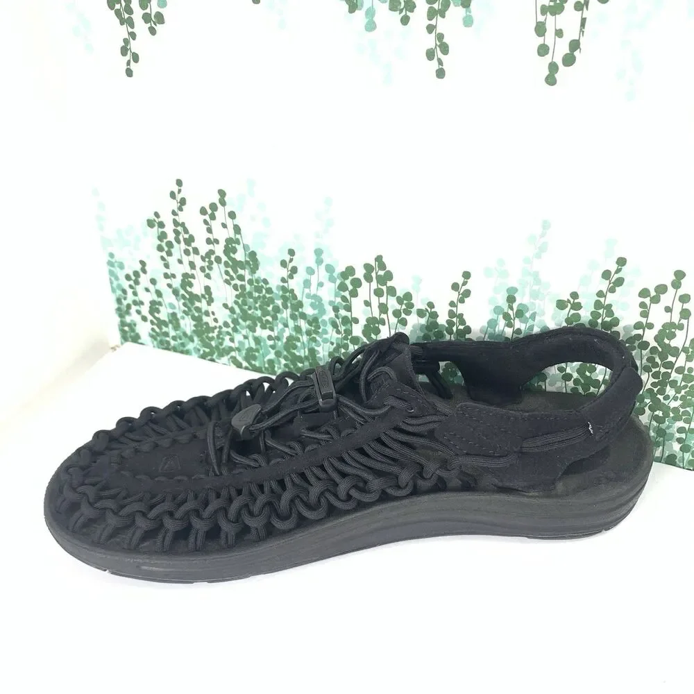Keen Women’s Black Waterproof Hiking Nature Enclosed Sandals Size 39.5 EU/9 US